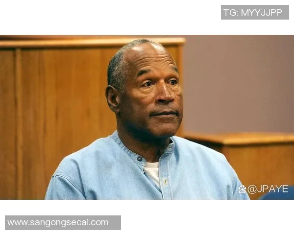 近日足球界传来噩耗一位传奇明星球员不幸去世引发广泛哀悼