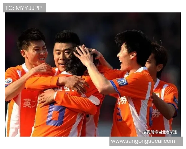 沙特足球明星的崛起与影响力探讨及其在国际舞台上的表现分析